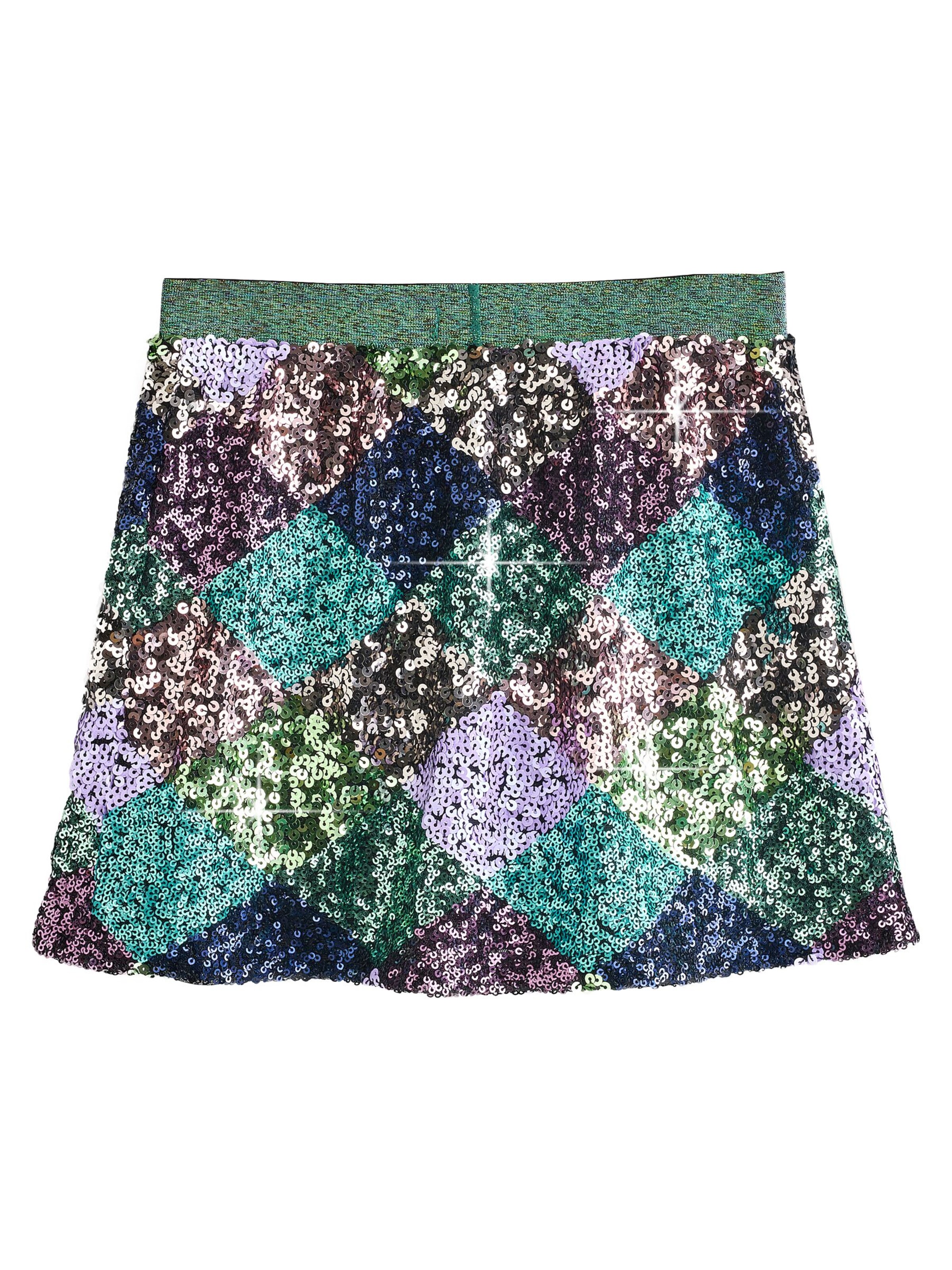 Next Пола в зелено