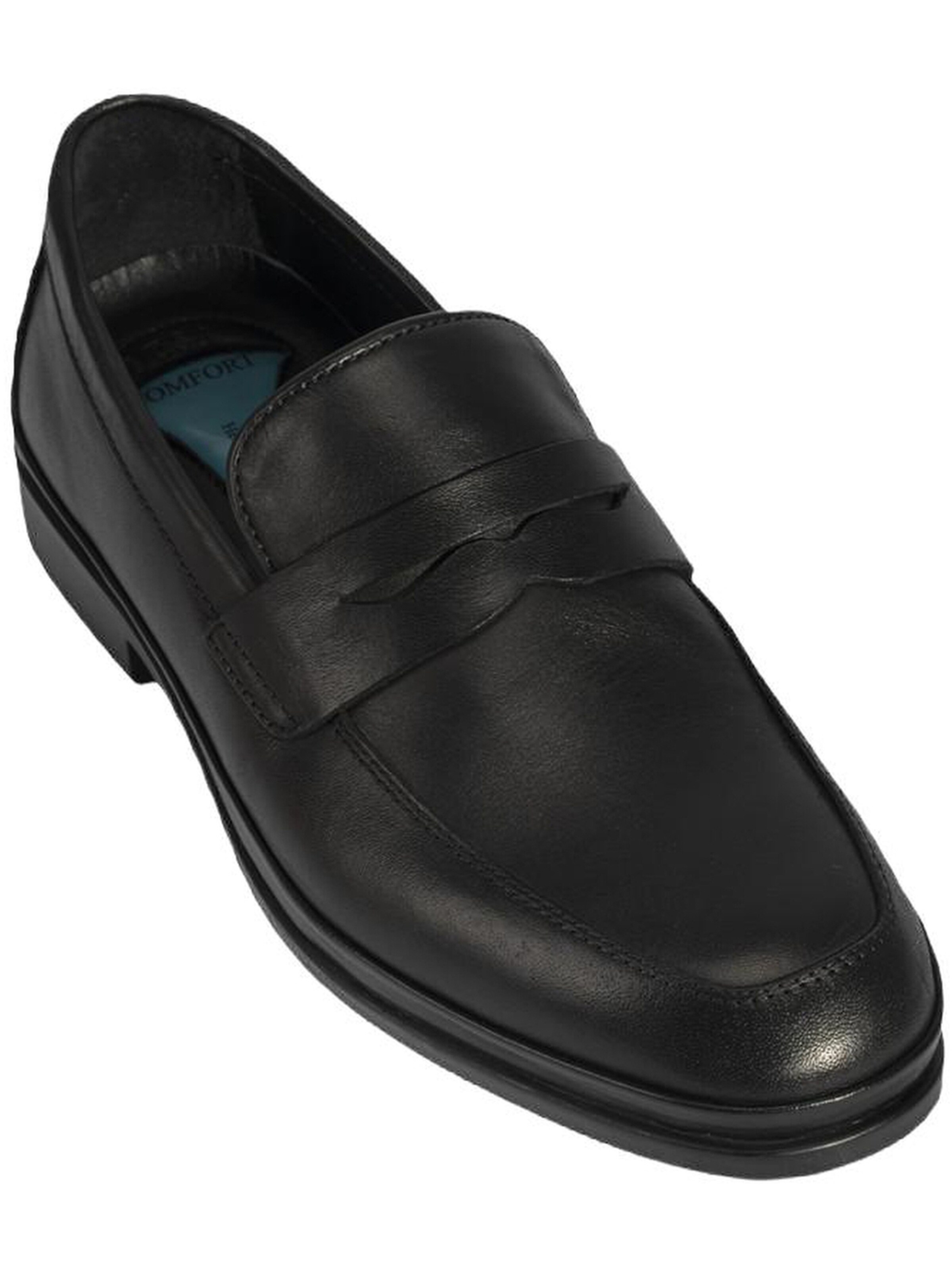 Desa Moccasins in Black: front