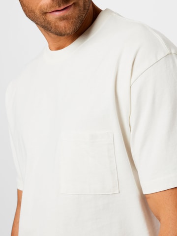 T-Shirt Cotton On en blanc