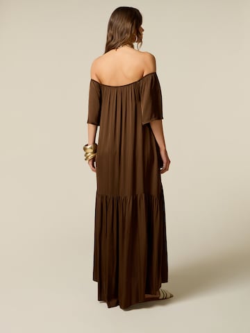 Robe oltre en marron