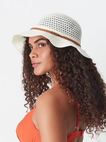 C&City Hat in White