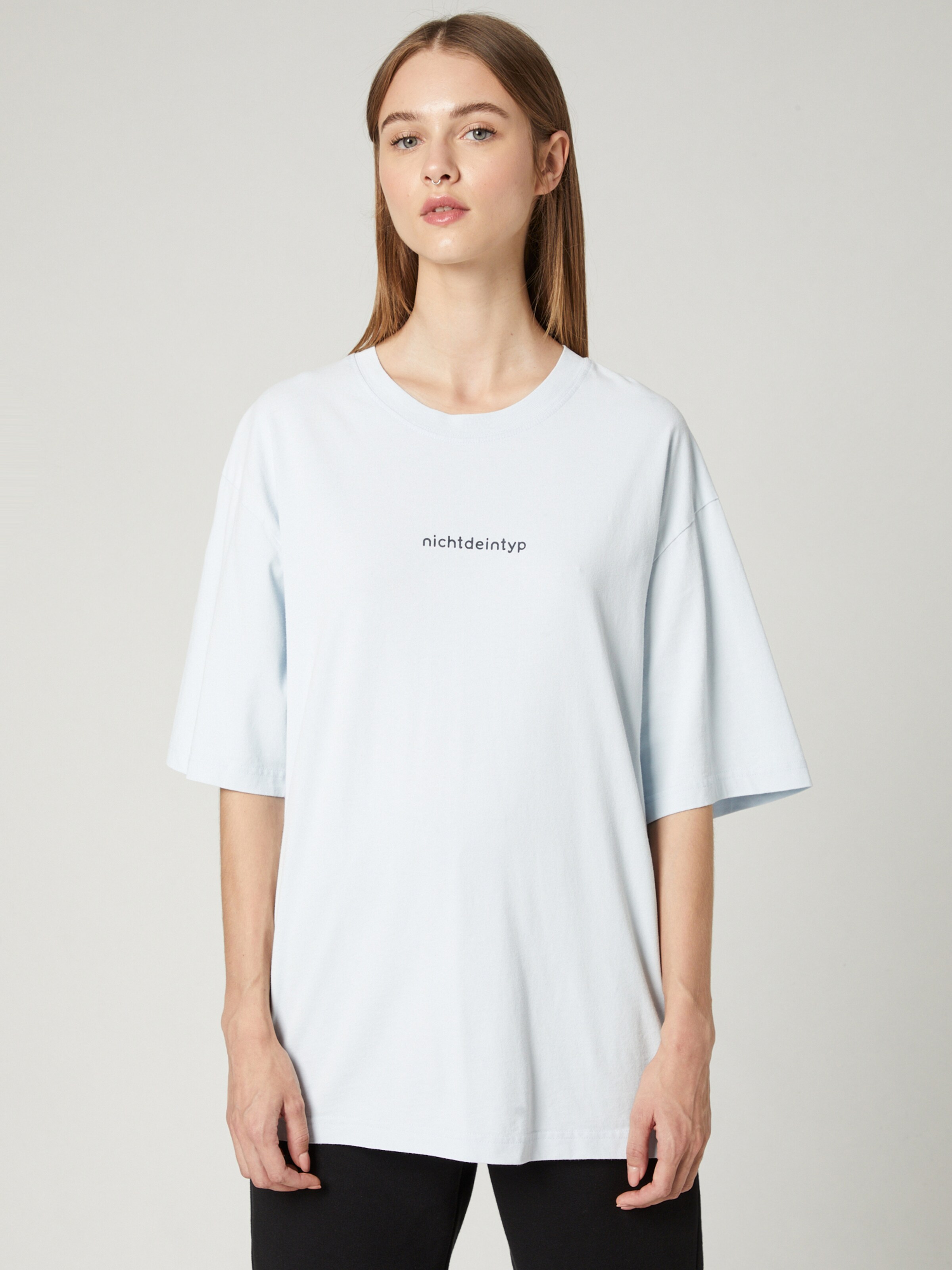 Frauen Große Größen Limited Oversizeshirt 'Theo' nichtdeintyp by Marvin Game in Hellblau - EG95216 Frauen Große Größen Limited Oversizeshirt 'Theo' nichtdeintyp by Marvin Game in Hellblau - EG95216