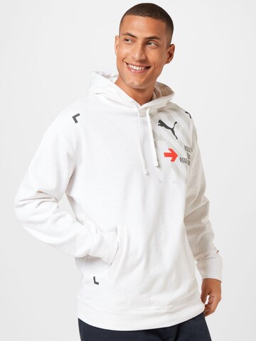 PUMA Sweatshirt in White: front