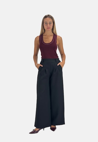Elara Pleat-front trousers in Black