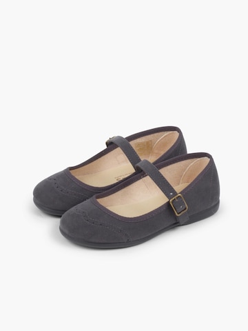 Pisamonas - Bailarina en gris