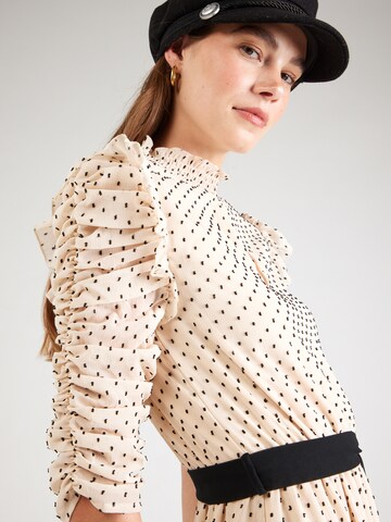 Little Mistress Jurk in Beige