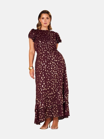 Friends Like These - Vestido en rojo: frente