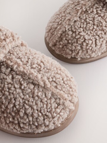 Next Huisschoenen in Beige