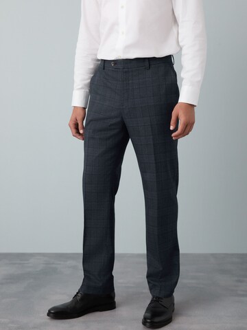 regular Pantaloni con piega frontale di Next in blu: frontale