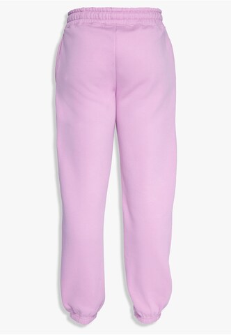 Dropsize Loosefit Hose in Lila