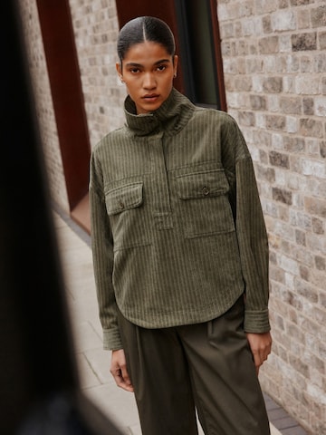 Next Between-Season Jacket in Green: front