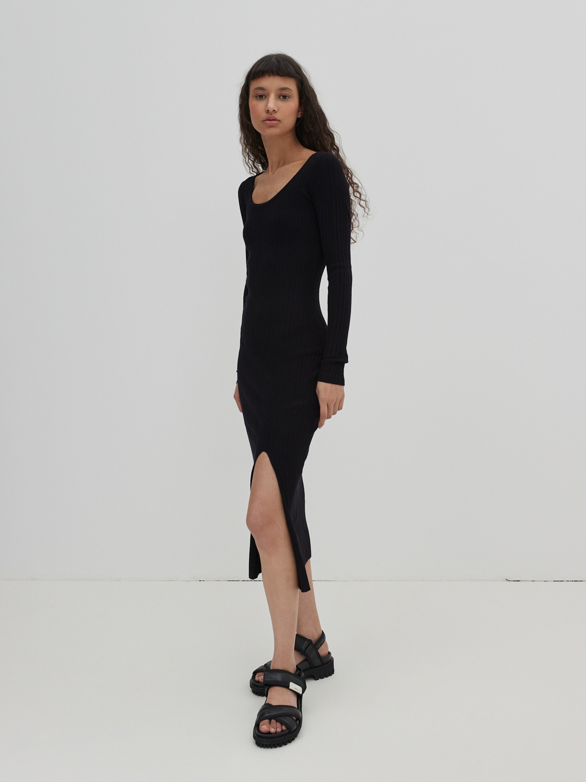 EDITED Producten Jurk 'Yara' Zwart