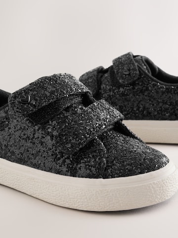 Sneaker di Next in nero