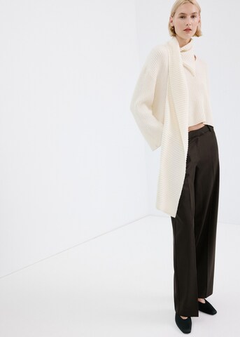 MANGO Wide Leg Hose in Braun