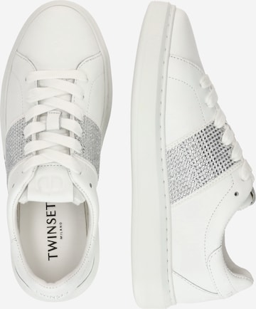 Sneaker low de la Twinset pe alb