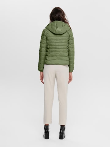 Veste mi-saison 'Tahoe' ONLY en vert