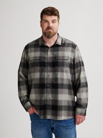 Petrol Industries - Ajuste regular Camisa en negro: frente