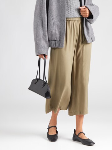 Loosefit Pantaloni 'PCNYA' di PIECES in verde: frontale
