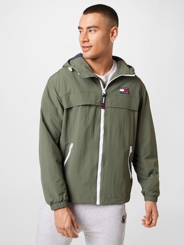 Tommy Jeans Between-Season Jacket 'Chicago' in Green: front