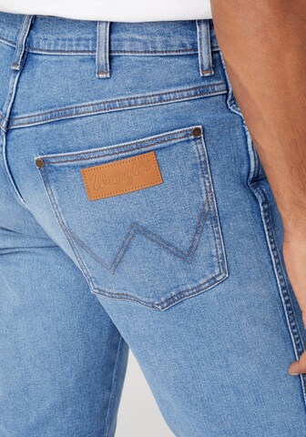 WRANGLER Regular Jeans in Blau