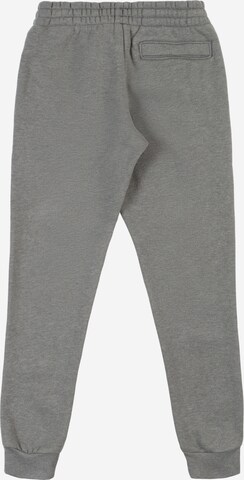 UNDER ARMOUR Tapered Sporthose in Grau