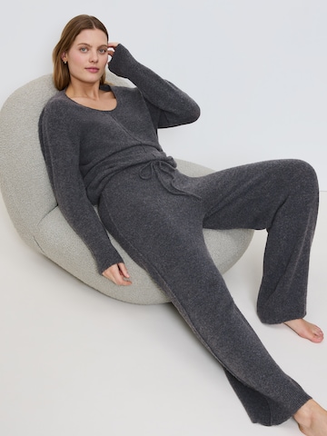 TRIUMPH - Pantalón de pijama ' Amourette Cozy Trousers ' en gris