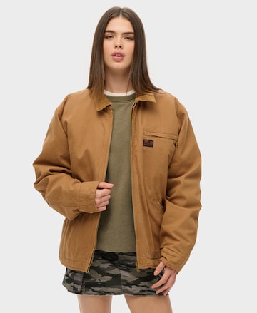 Superdry Tussenjas in Bruin: voorkant
