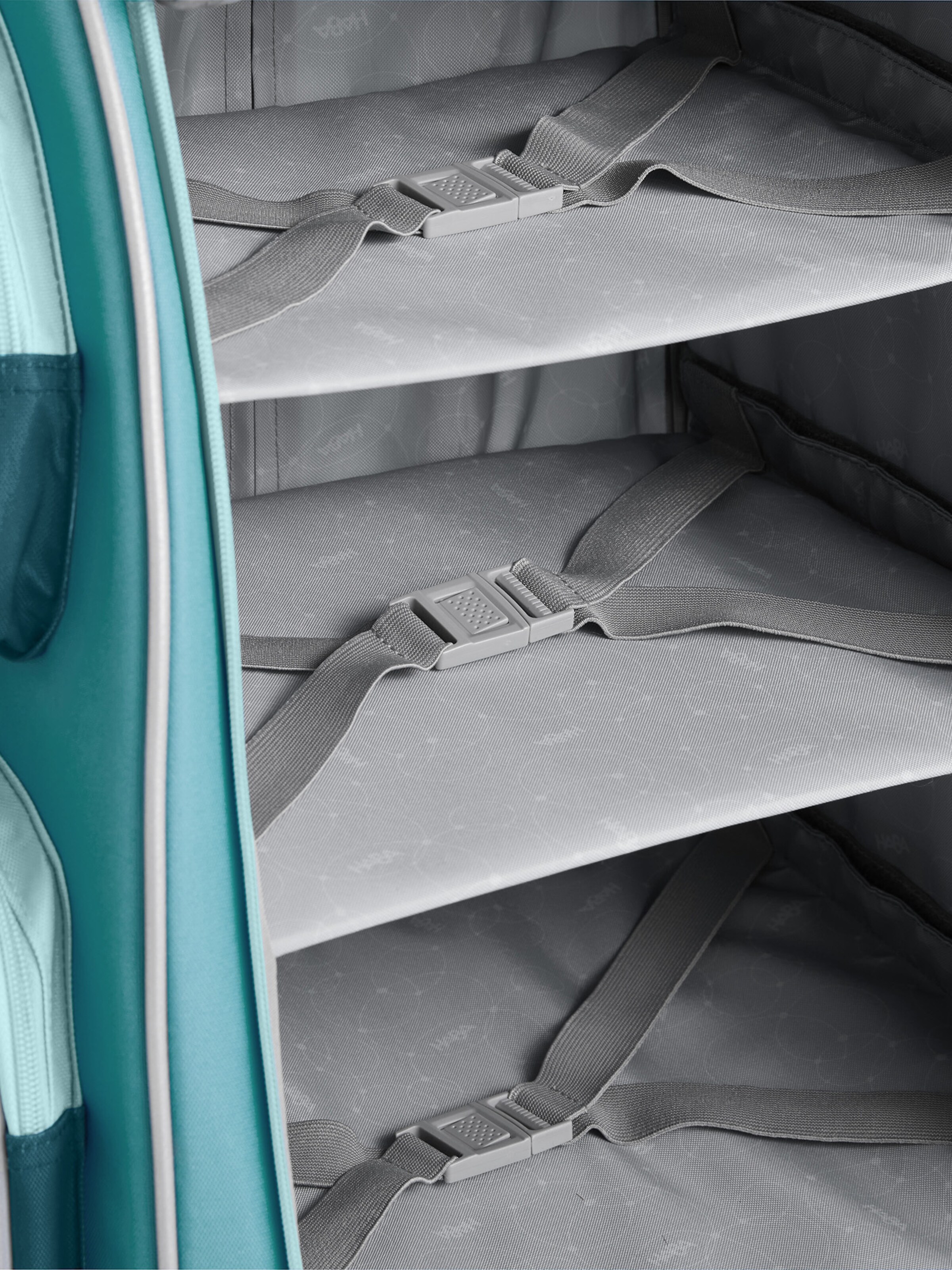 HABA Kinderkoffer ' Schranktrolley ' in Blau