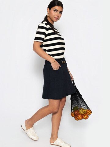 SASSYCLASSY - Falda en negro