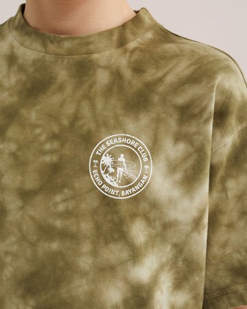 Tricou de la WE Fashion pe verde