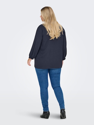 ONLY Carmakoma - Blusa 'Carmetta' en azul