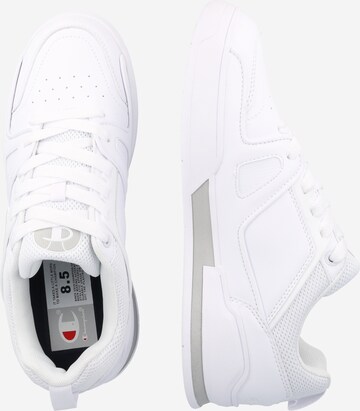 Champion Authentic Athletic Apparel Sneaker '3 Point' in Weiß