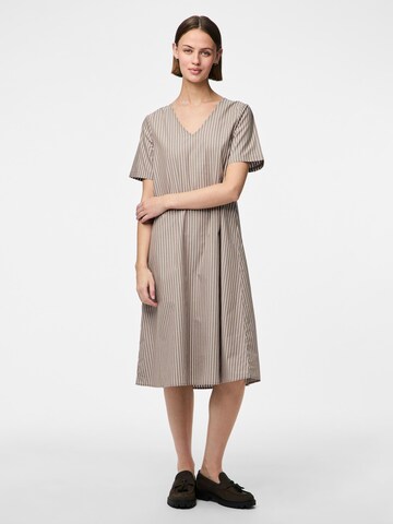 Robe 'PCPenny' PIECES en beige