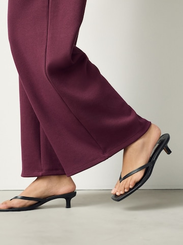 Loosefit Pantaloni di Next in rosso