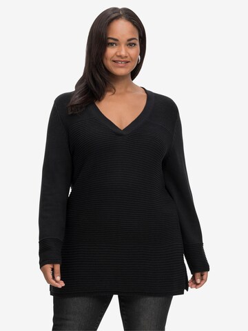 SHEEGO Sweater in Black: front