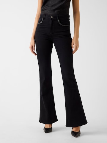 GUESS Tapered Jeans in Blue: front