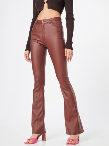 Edikted Flared Jeans 'Luna' in Brown: front