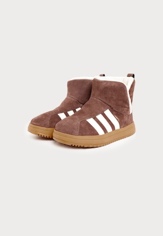 ADIDAS ORIGINALS Snowboots 'Campus 00s' in Braun