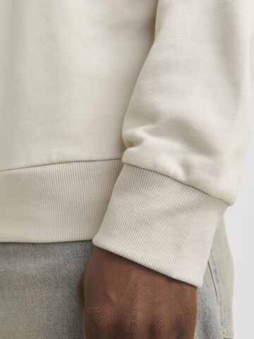 JACK & JONES Sweatshirt i grå