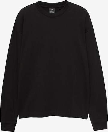 Pull&Bear Shirt in Black: front