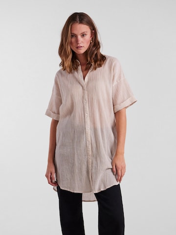 Robe-chemise 'Terra' PIECES en beige : devant