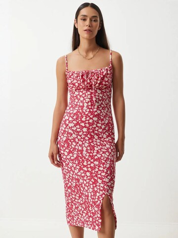 Happiness İstanbul Jurk in Roze: voorkant