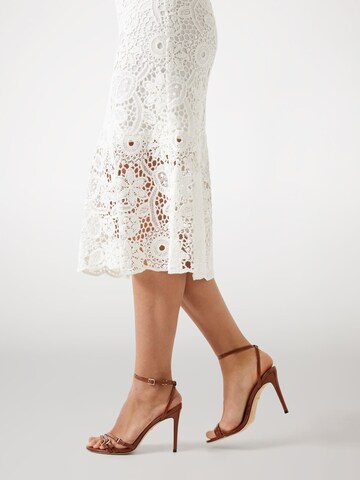 GUESS Dress in White