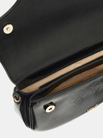 GUESS Schultertasche 'Dea' in Schwarz
