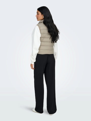Gilet 'ONLRUBY' di ONLY in grigio