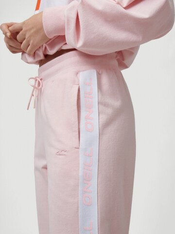 regular Pantaloni sportivi 'O'Neill Athleisure' di O'NEILL in rosa