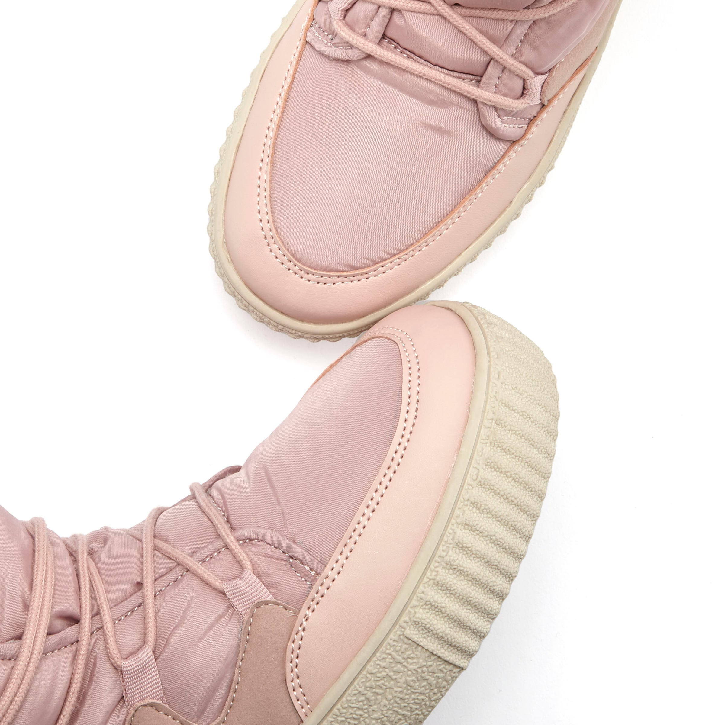 Bocanci de zăpadă de la LASCANA pe roz