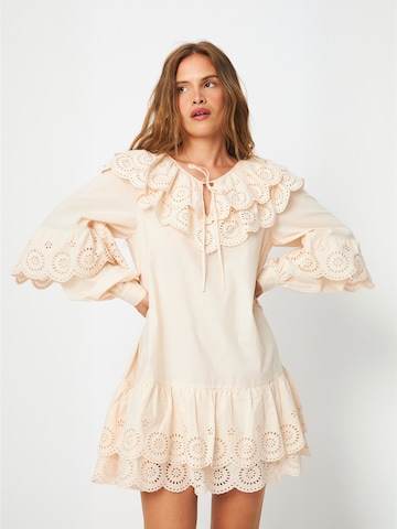 Robe ' Nellacras ' Crās en beige : devant