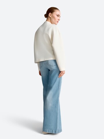 Rich & Royal Kevad-sügisjope, värv valge