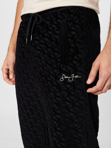 Sean John Tapered Pants in Black
